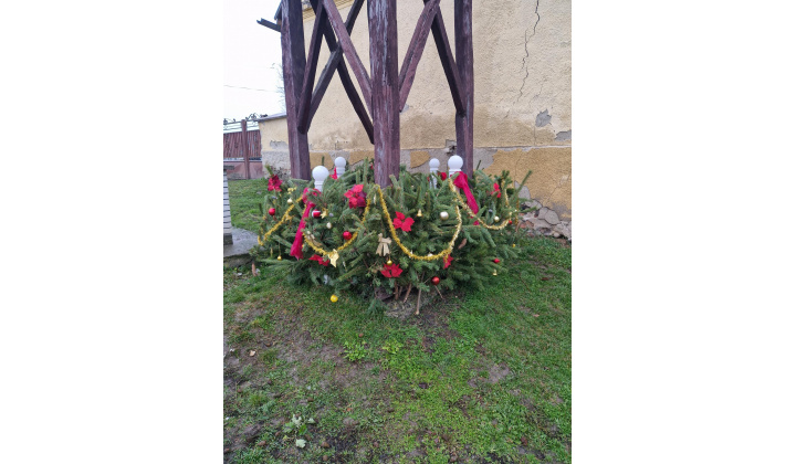 Fotka pre článok Adventný veniec 2025 