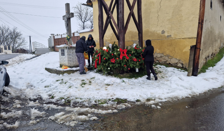 Zapálenie 1. adventnej sviečky 